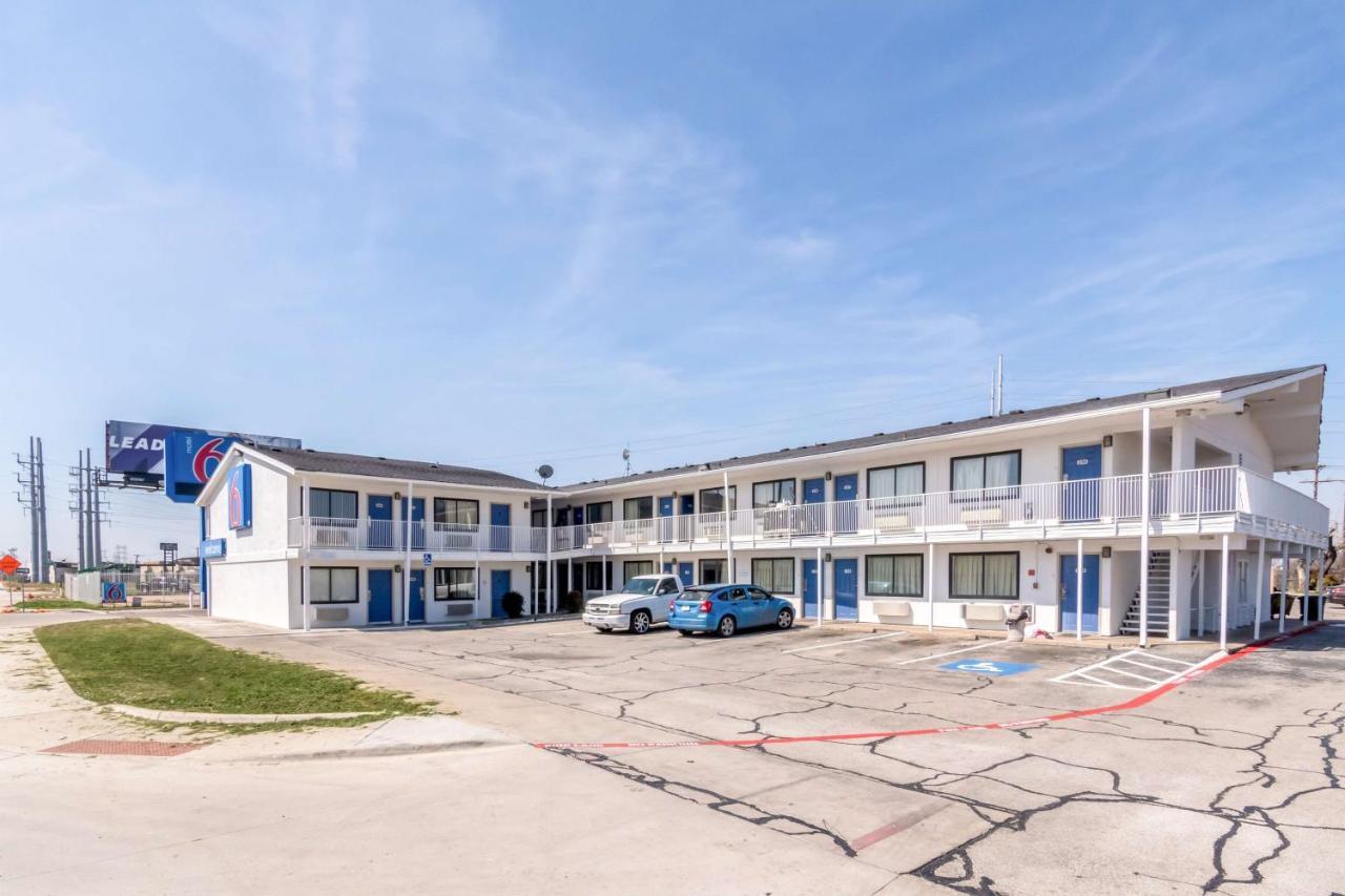 Motel 6 Fort Worth North Haltom City Exterior photo